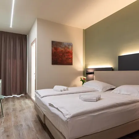 Ile Hotel 3*