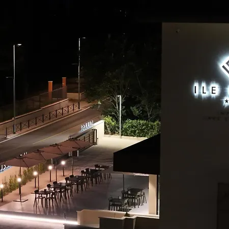 酒店 Ile 佩斯基耶拉德加达