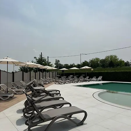 Ile فندق بسكييرا ديل غاردا