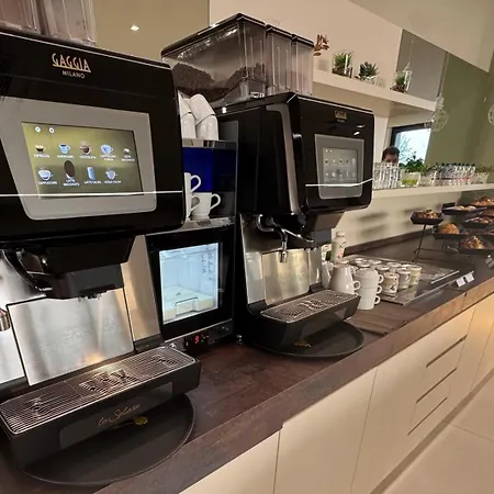 Ile فندق بسكييرا ديل غاردا