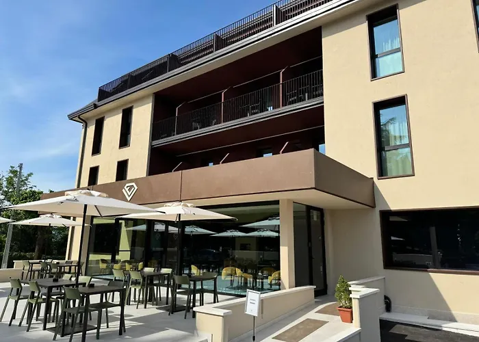 Ile Hotel 3*